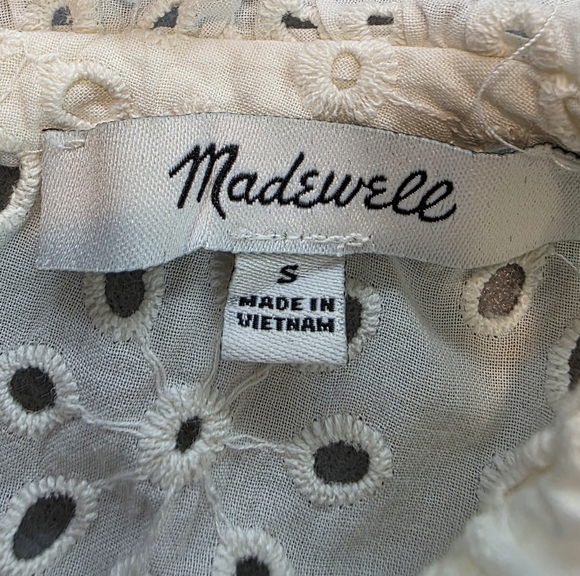 Madewell‎ Embroidered Eyelet Ruffle-Neck Keyhole Top Sheer Bohemian Summer Sz S - Picture 4 of 9